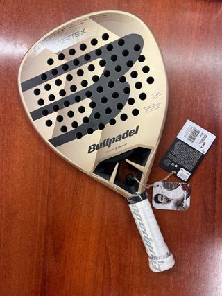 Pala Bullpadel Vertex 04