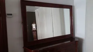 Mobili da pranzo in legno e tessuto