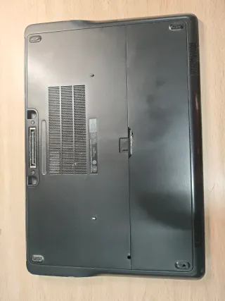 Portátil Dell Latitude 7440