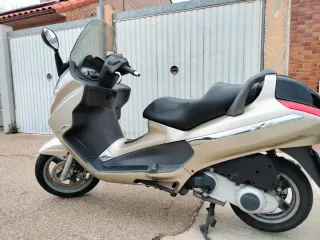 Piaggio X8 125-12.000Km