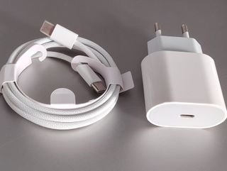 35W Cargador Rápido compartible iPhone 17/16/15