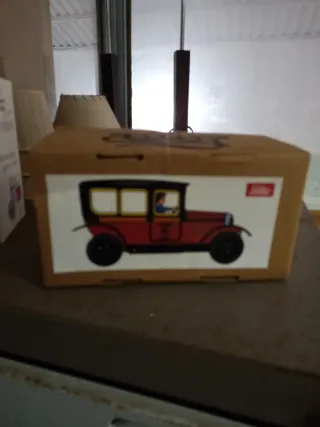 Taxi Antiguo de Juguete