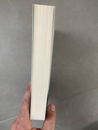 La grieta del silencio / The Fissure of Silence...