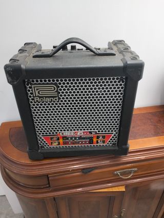 Amplificador Roland CUBE-15XL 15W. Sin estrenar