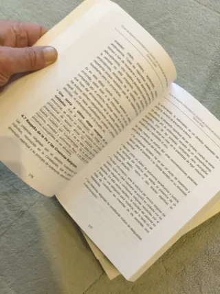 Centros de servicios sociales y tercera edad. UNED