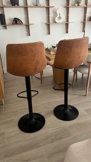 Taburetes regulables polipiel (2 unidades)