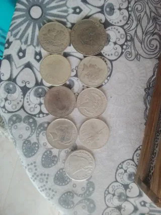 Lotto di 8 monete americane NON in argento