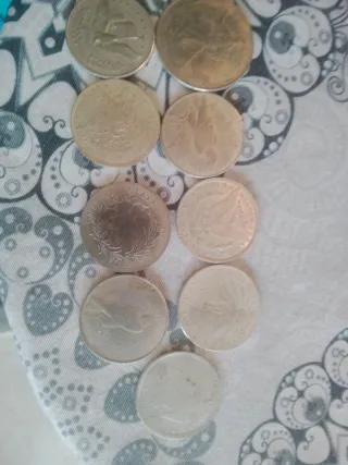 Lotto di 8 monete americane NON in argento