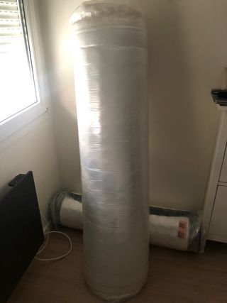 Colchón enrollado 135cmX190 BOOMER LATEX y Somier
