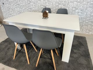 Mesa de madera y 4 sillas OFERTITA!!