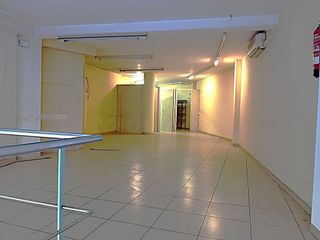 Local comercial en alquiler en Navas en Barcelona