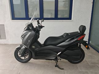 Yamaha X-MAX 300