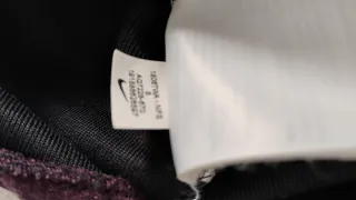 Sudadera Nike Cremallera Negra y Morada