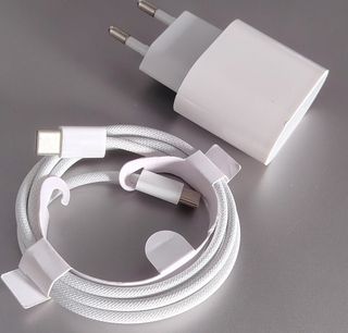 35W Cargador USB-C compartible iPhone 15/16/17