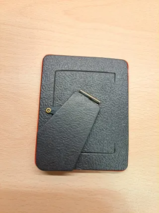 Piccola cornice portafoto rossa Auguri