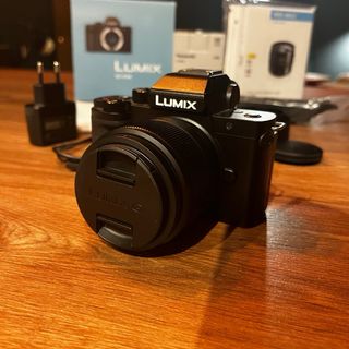 Panasonic Lumix G100 + Obiettivo 25mm F1.7