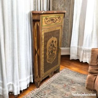 Antiguo mueble rinconero marquetería