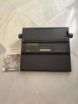 Máquina de escribir Olivetti ET personal 540-II