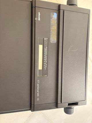 Máquina de escribir Olivetti ET personal 540-II