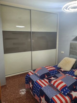 Alquiler piso totalmente amueblado.