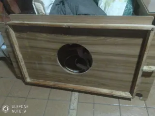 Tarima para mesa mide 1,40 de largo y ancho 80 cm