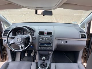 Volkswagen Touran 2014