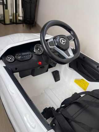 Coche teledirigido Mercedes GLA Blanco