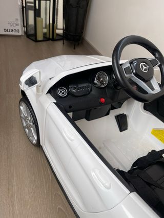 Coche teledirigido Mercedes GLA Blanco