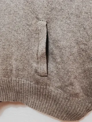 Jersey poncho cuello alto gris talla única