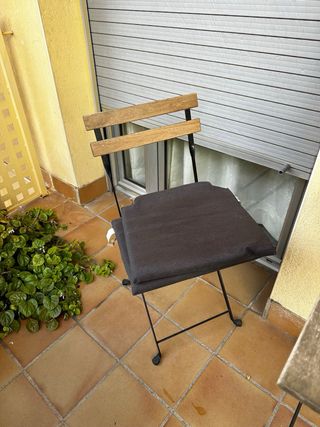 Mesa y 2 Sillas Balcón Plegables