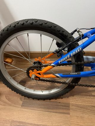 Bicicleta infantil CUPS 16 ATX