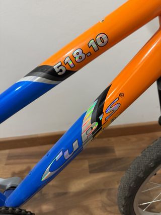 Bicicleta infantil CUPS 16 ATX