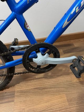 Bicicleta infantil CUPS 16 ATX