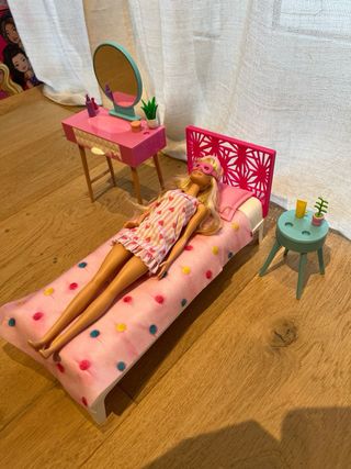 Barbie y su habitación de ensueño