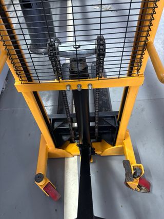 Elevadora Hidráulica Industrial