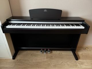 Piano Digital Yamaha Arius YDP-135