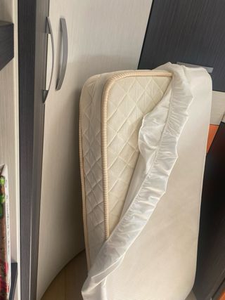 Cuna blanca Ikea con colchón