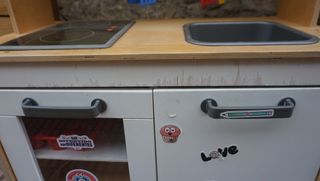 Cocina de juguete madera 104 alta y 72x38 cm leer