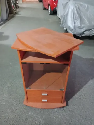 Mobile TV in legno e vetro