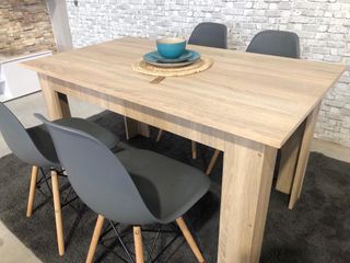 Mesa comedor 140cm con 4 sillas grises