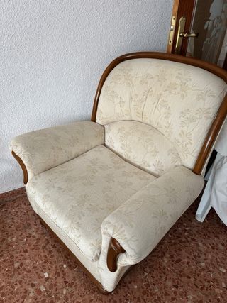 Sofá clásico beige y marrón + individual (regalo)