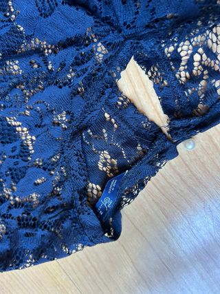 Top de encaje de Zara