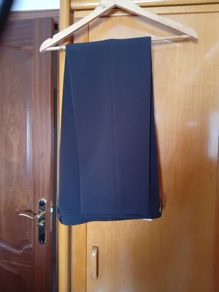 Pantalón negro de vestir