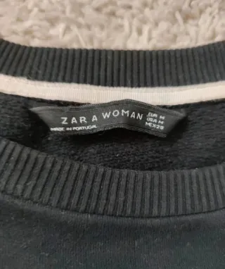 Sudadera Zara Negra con Tigre