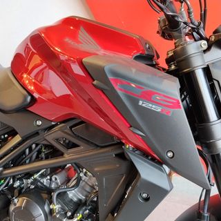 Honda CB 125R
