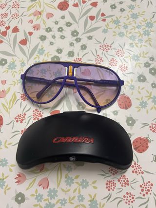 Gafas de sol marca carrera