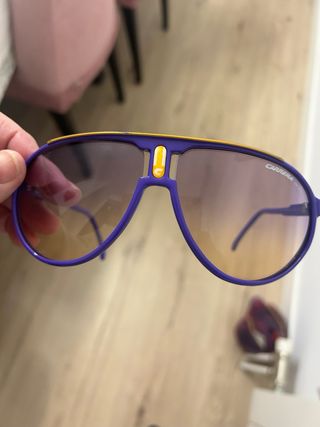 Gafas de sol marca carrera