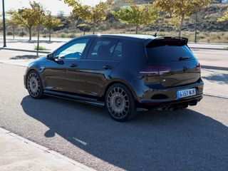 Volkswagen Golf R 7.5