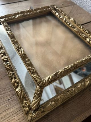 Marco antiguo dorado madera y espejo