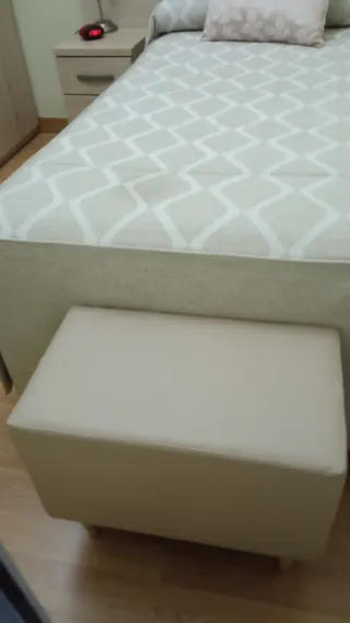 Banco tapizado piel sintética beige